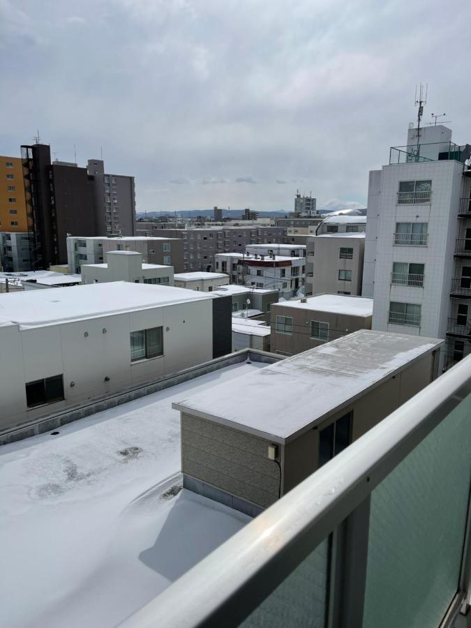 ようこそ札幌へ! 大通公園まで地下鉄10分 定員6名 Firetv完備 1階はセコマ Διαμέρισμα Εξωτερικό φωτογραφία